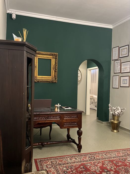 Vand salon/clinica complet amenajat pentru functionare