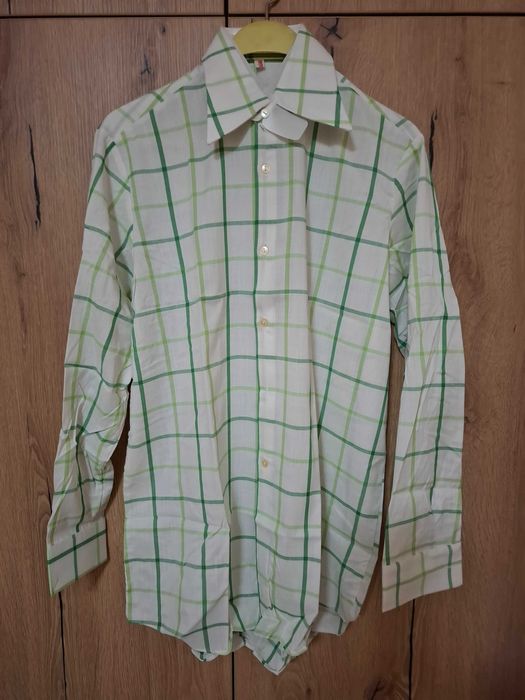 Мъжки нови ризи с етикет