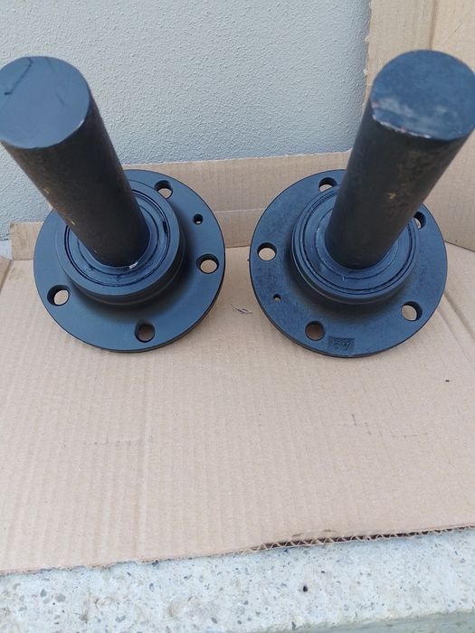 Butucii remorci carute