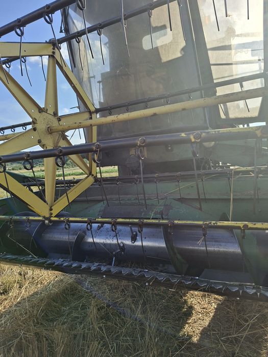 Combina  john deere 935