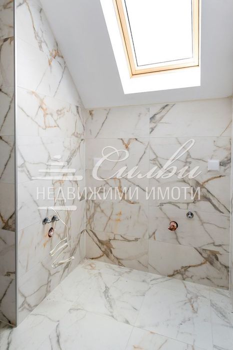 Продава се Тристаен апартамент в Шумен, Болницата - 114 кв.м за 1200 €/кв.м - Снимка #4