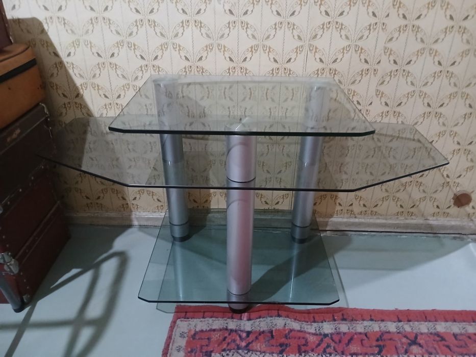 Телеввизор. Постакв. Сотилади. Ойнали  ахволи. Зур