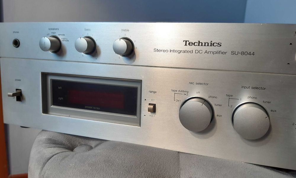 Technics SU-8044