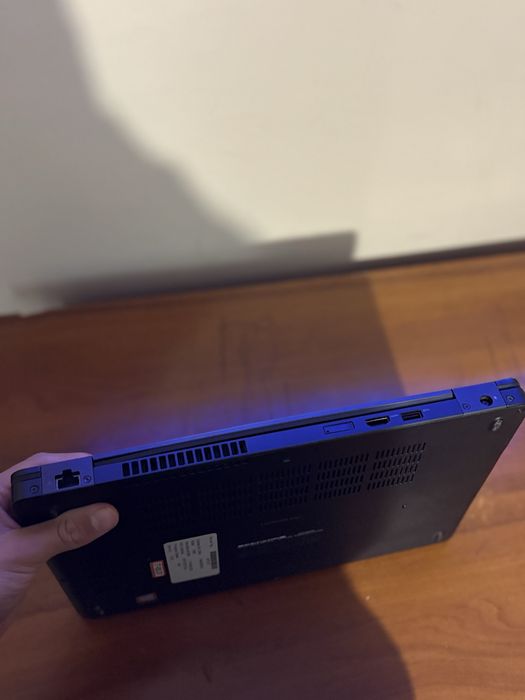 Лаптоп Dell Latitude 5490 – 16GB RAM, SSD, отлично състояние