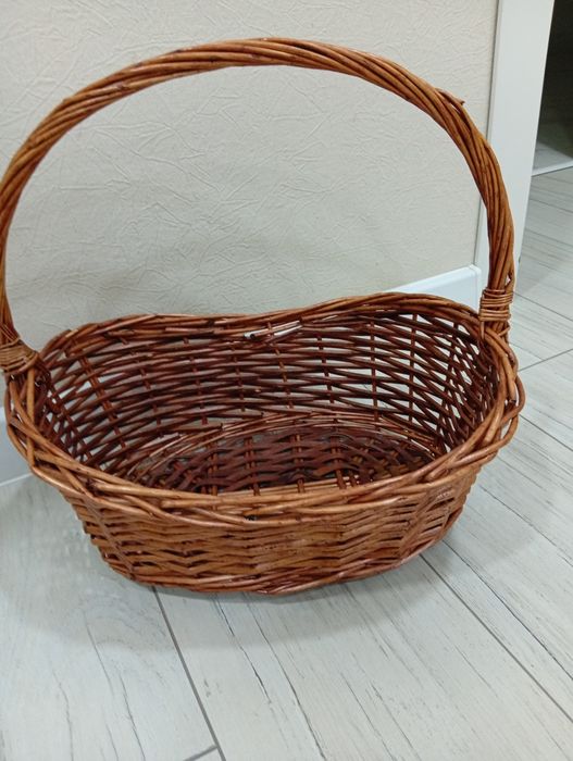 Корзинка плетёная из натуральной лозы