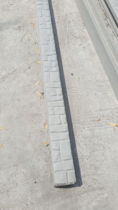 Matrite stalpi din ABS. Rezistente pest 300 de turnari