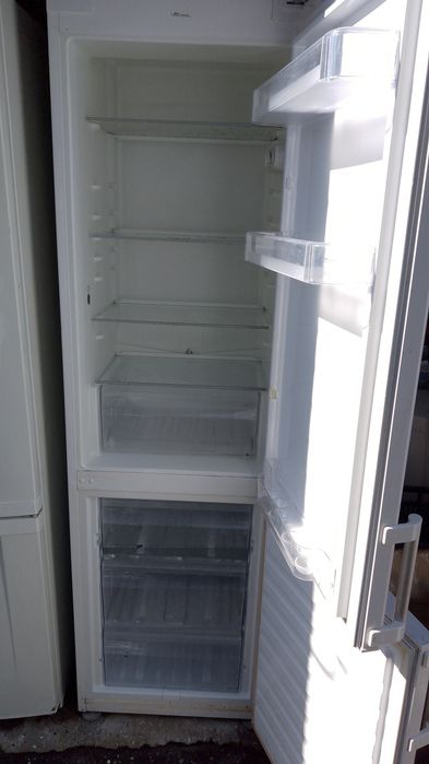 Frigider 2 uși dezghețare automata funcțional