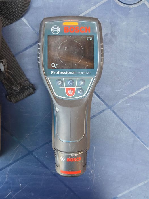 Bosch Professional D-tect 120 – мултидетектор за стени