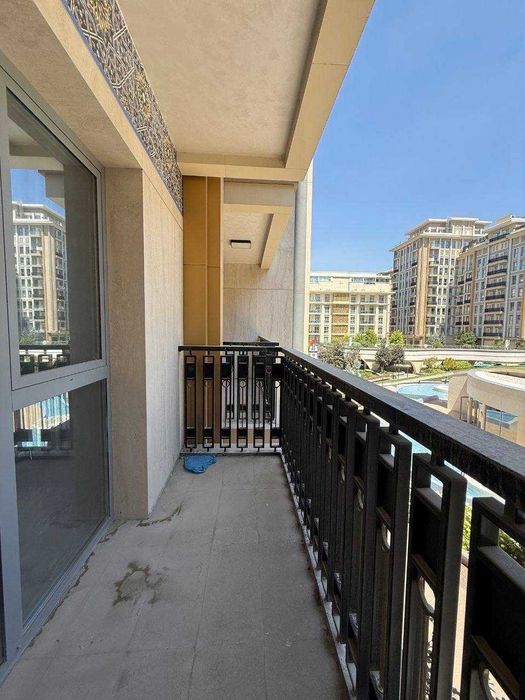 Mirabad Avenue 4 комнатная квартира сквозная, без ремонта 146.59м2