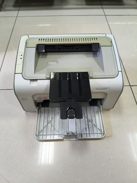 Продам принтер HP 1005.