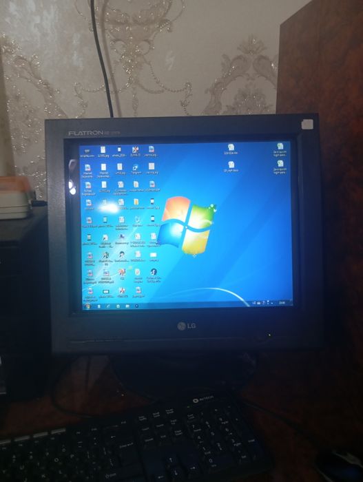 Monitor lg sotiladi
