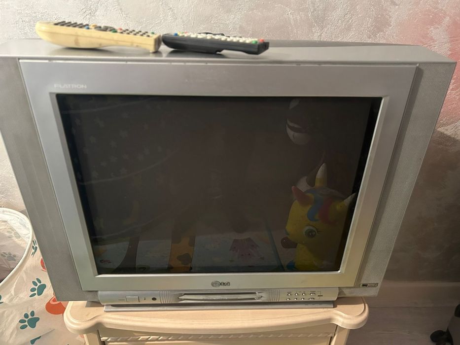 Продам телевизор