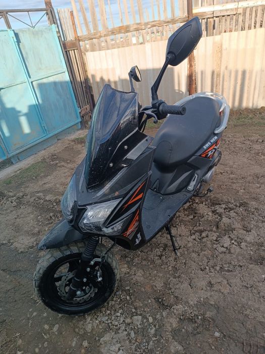 скутер ABS Moto Tourist