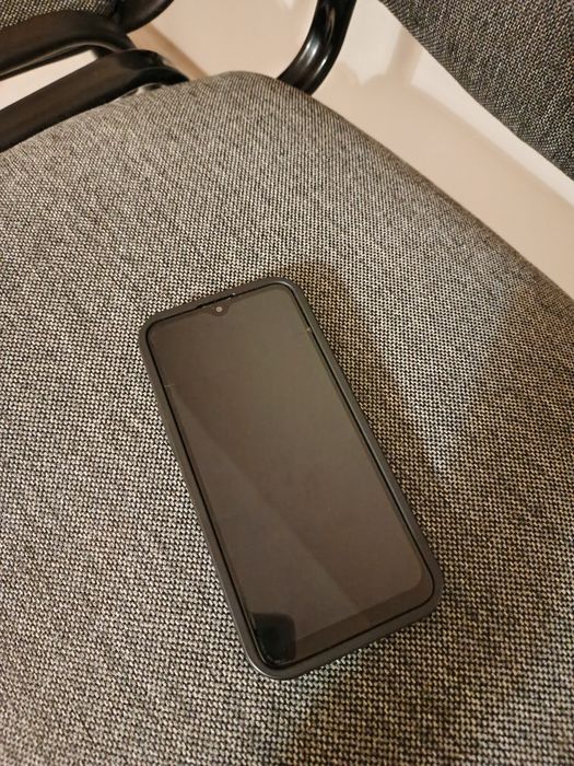 Телефон Realme C2