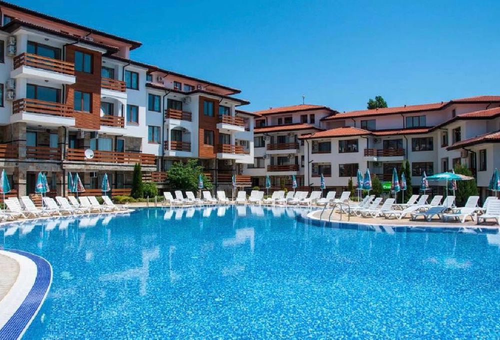 Продава се Двустаен апартамент в к.к. Слънчев бряг - 65 кв.м за 1137 €/кв.м - Снимка #9