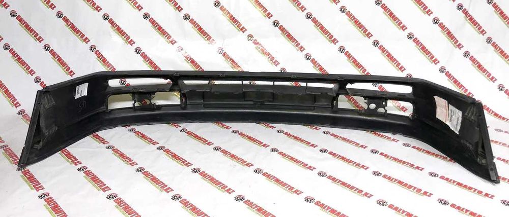Передний Бампер VW Vento  92-98 VW04034BC