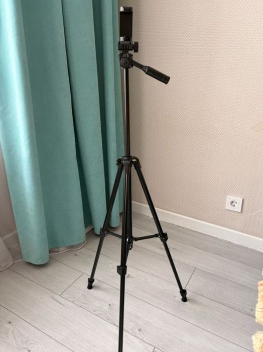 Штатив напольный