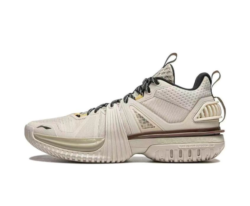 На заказ игровые кроссовки от компании Li-Ning