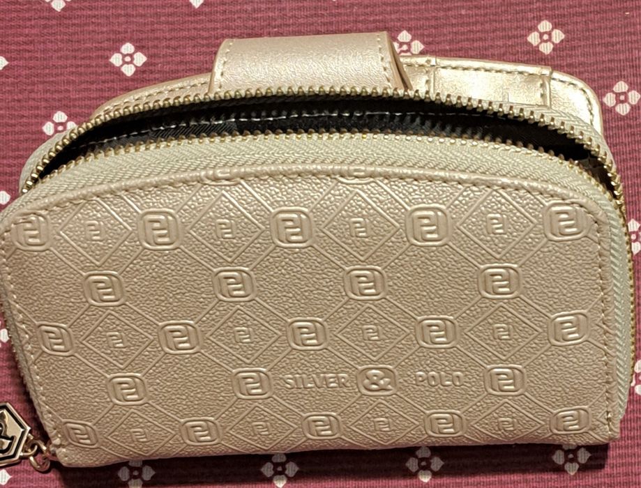 Чисто ново дамско портмоне на SILVER&POLO