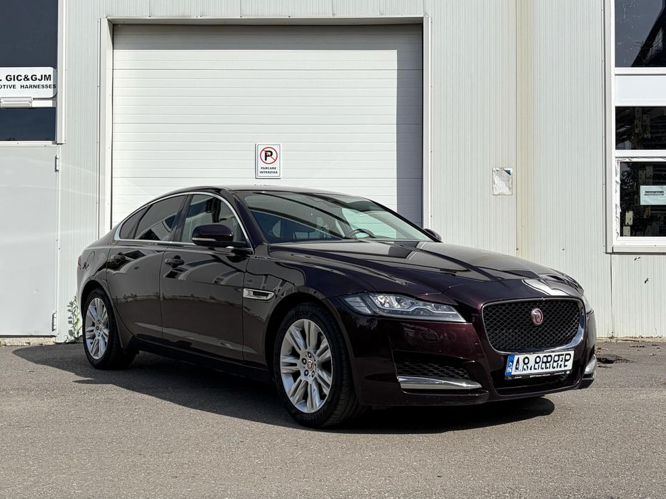 Jaguar XF
