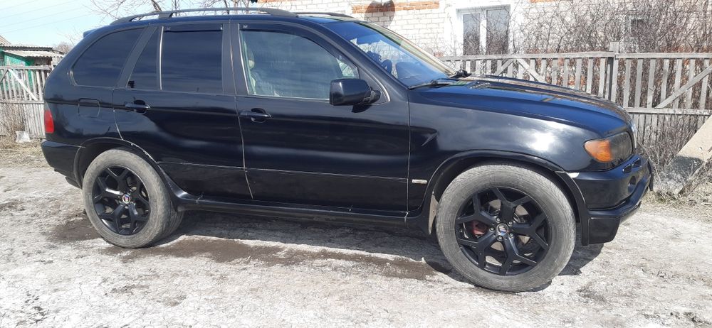 Продам БМВ Х5 Е53