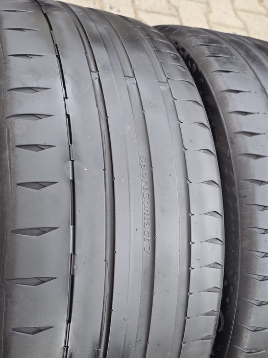 245 40 19 Continental