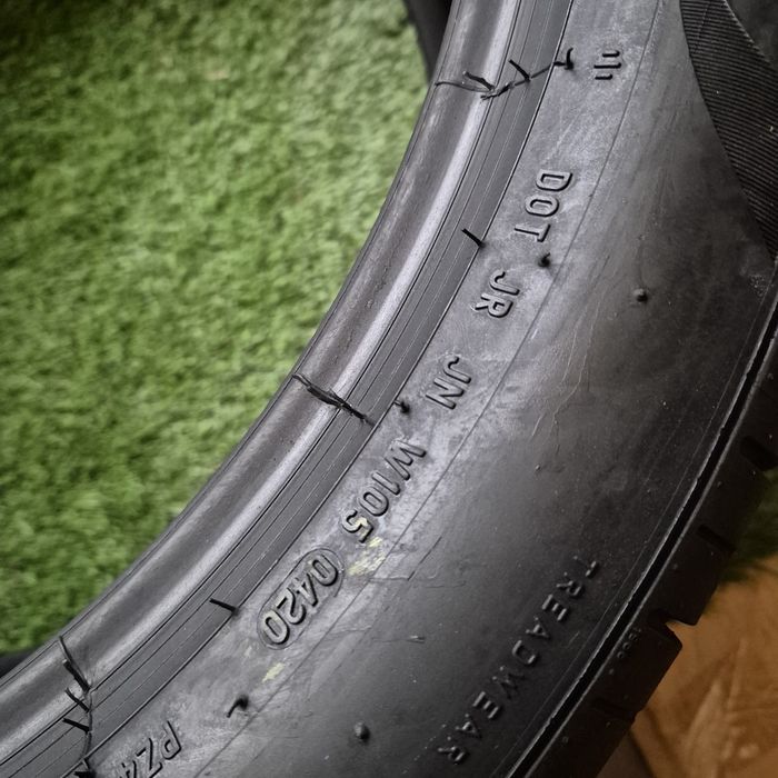 325 35 22 Pirelli MO