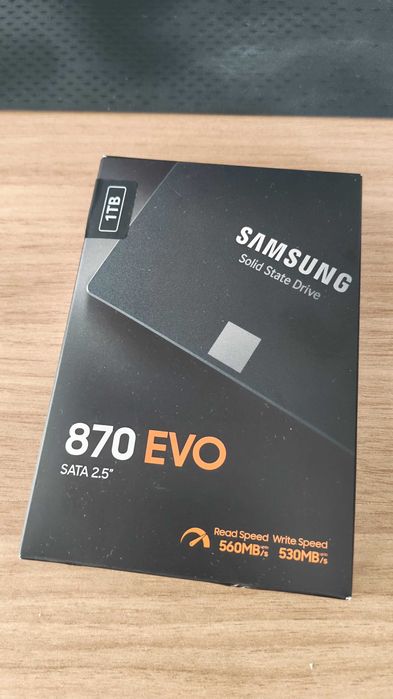 Продавам SSD Samsung 870 EVO 1TB