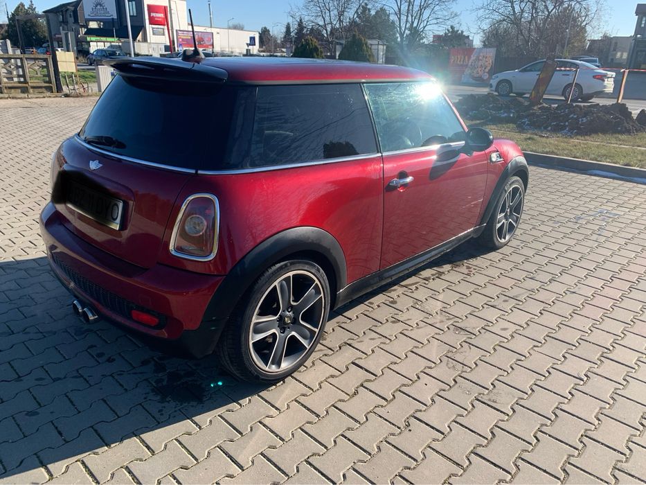 Bara fata Mini r56 S si spate