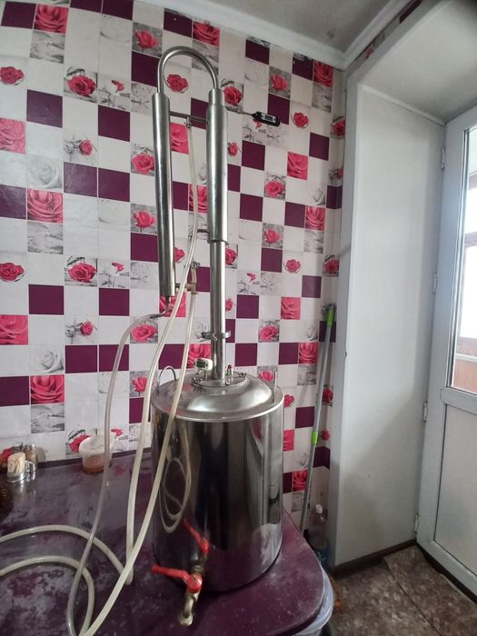 Продам дистиллятор бытовой