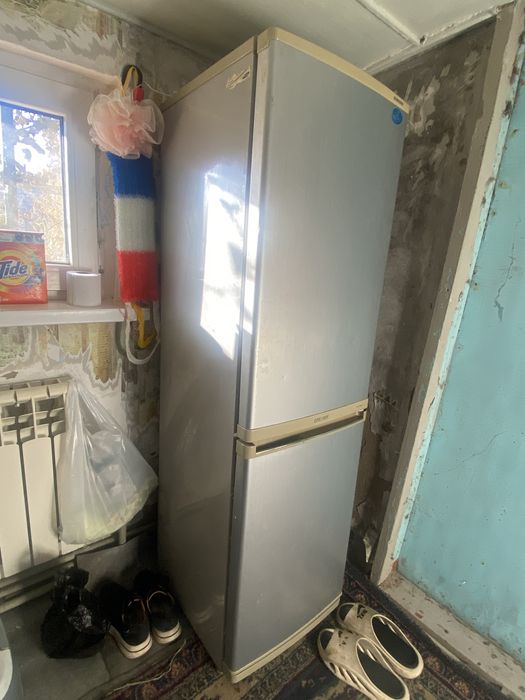 Холодильник самсунг состояние 10/10