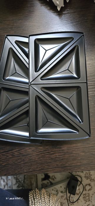 Вафельница электрическая