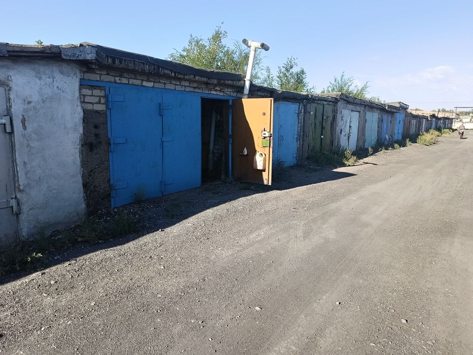 Продам гараж общество Бахор
