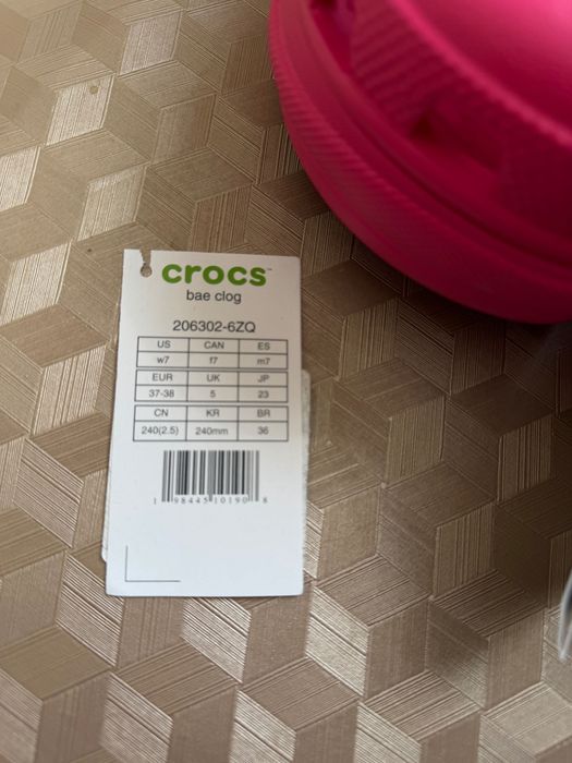 Чисто нови обувки Crocs