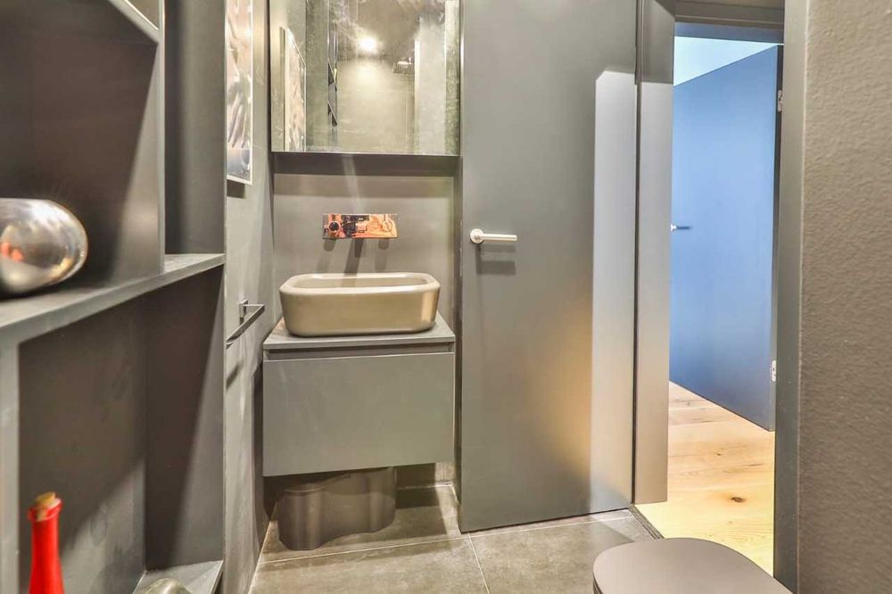 Дава се под наем Двустаен апартамент в София, Център - 70 кв.м за 1275 € - Снимка #8