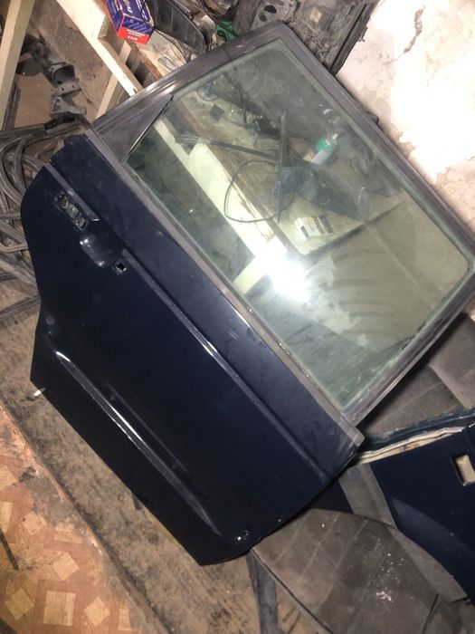 Двери пассат б3