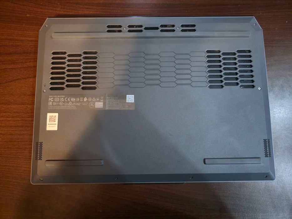 Laptop Gaming Lenovo LOQ 15IRX9