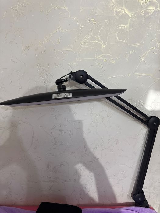 Настольная лампа