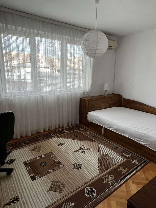 Дава се под наем Тристаен апартамент в Варна, Лятно кино Тракия - 84 кв.м за 450 € - Снимка #2