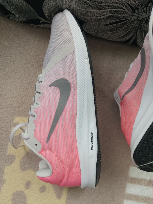 Nike маратонки оригинални