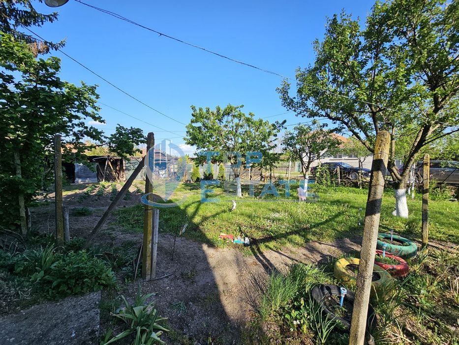 Продава се Къща в с. Козаревец, Област Велико Търново - 220 кв.м за 137 €/кв.м - Снимка #8