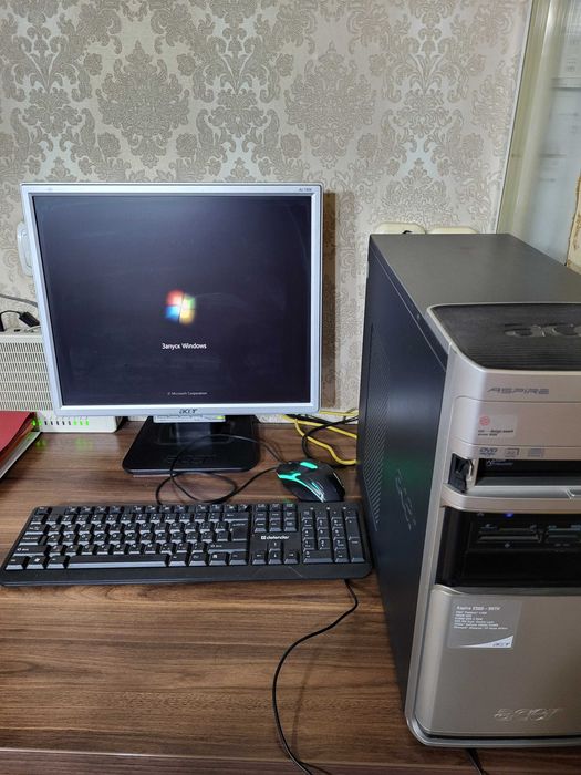 Компьютер Aser в комплекте