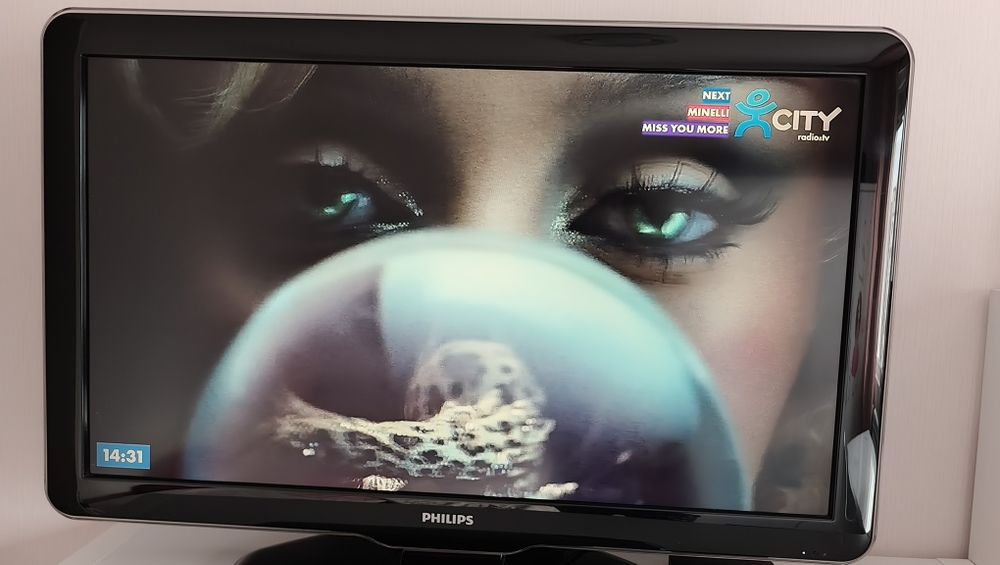 Телевизор Philips 39 инча