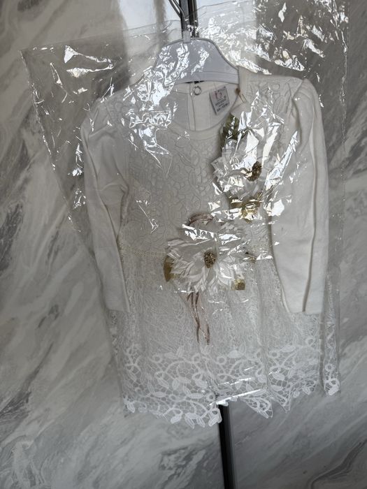 Новое нарядное платье для девочки ,86 см