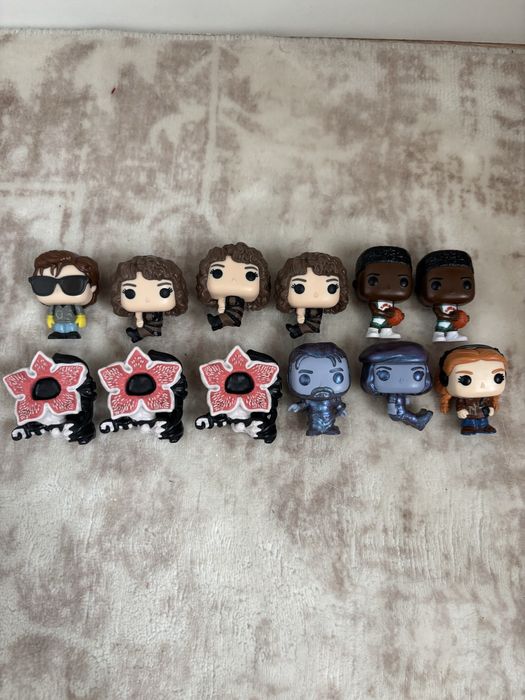 Киндер очень странные дела