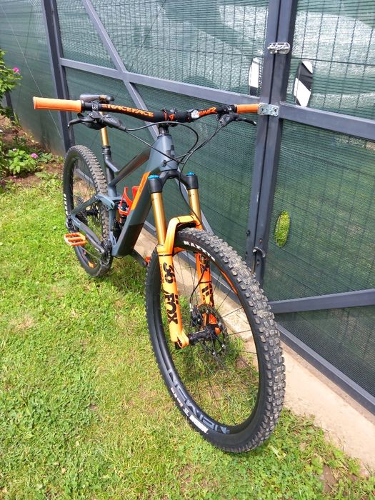 Vând  bicicletă Cube Stereo 150