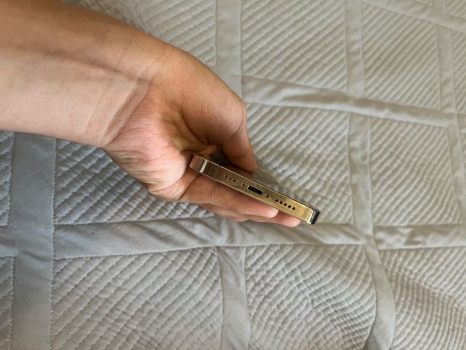продам iphone 13 pro