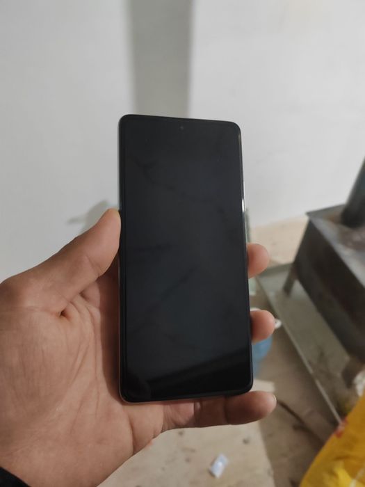 Xiomi 11 tholati ideal