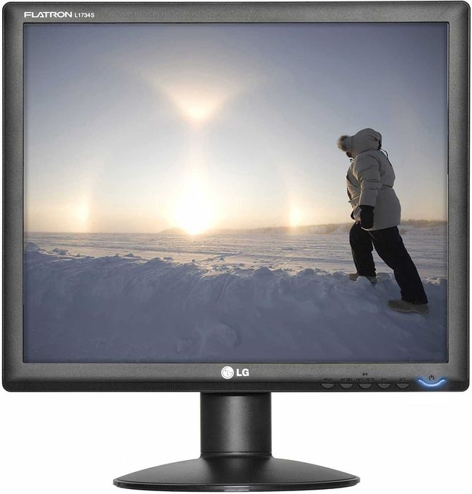 продам 17 LCD  монитор лг в отл сотоянии