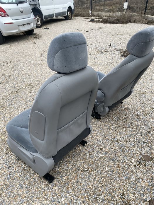 Седалки за ситроен ц3 2004 година